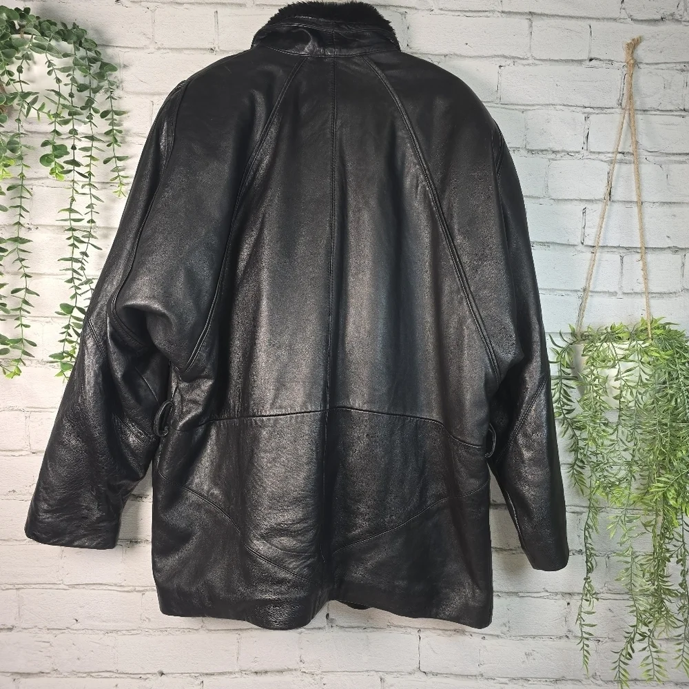 IOU Vintage Leather Over Sized Fur Neck Asymetrical Zip Mens Large Coat EUC
